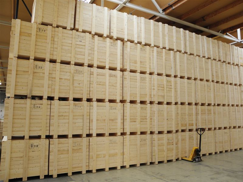 Timber packing cases 